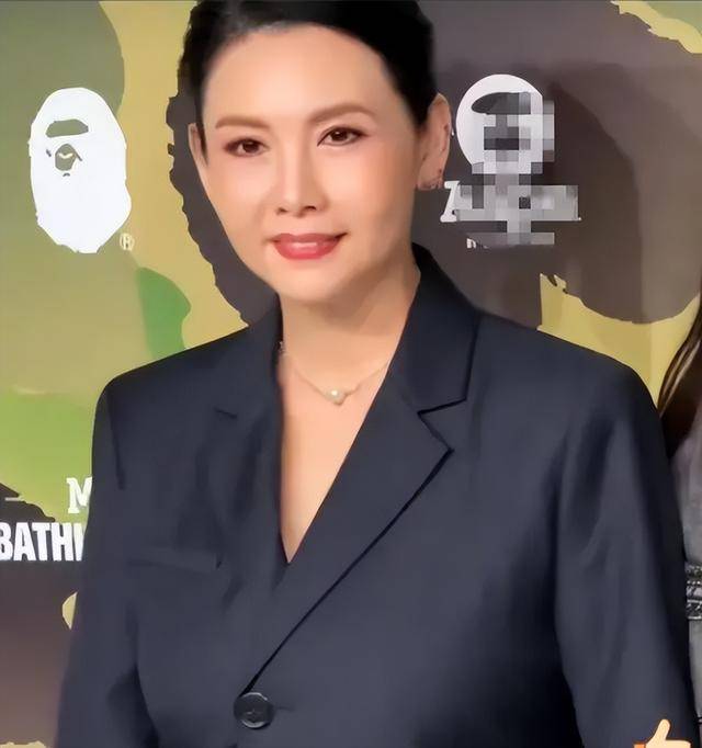 看了9位女星的近照生图，“科技脸”和自然衰老的区别出来了