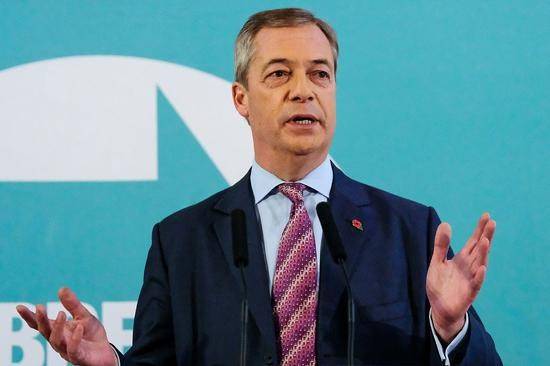 火力升级！马斯克发起民调：美国该“解放英国”吗？英外相不敢发声
