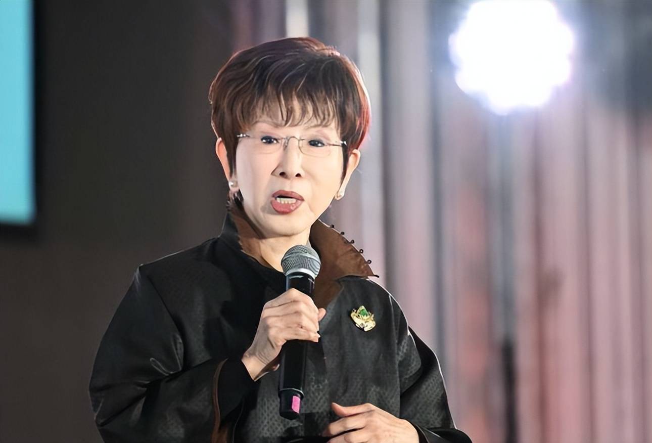 洪秀柱为何走上天安门？她以实际行动回应赖清德，坚定站在历史正确一方！