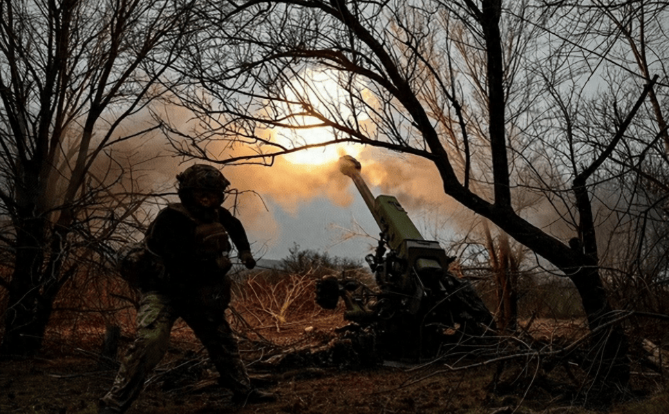 红军城大势已去，乌军士兵对俄罗斯投降，宣称泽连斯基才是乌克兰敌人！