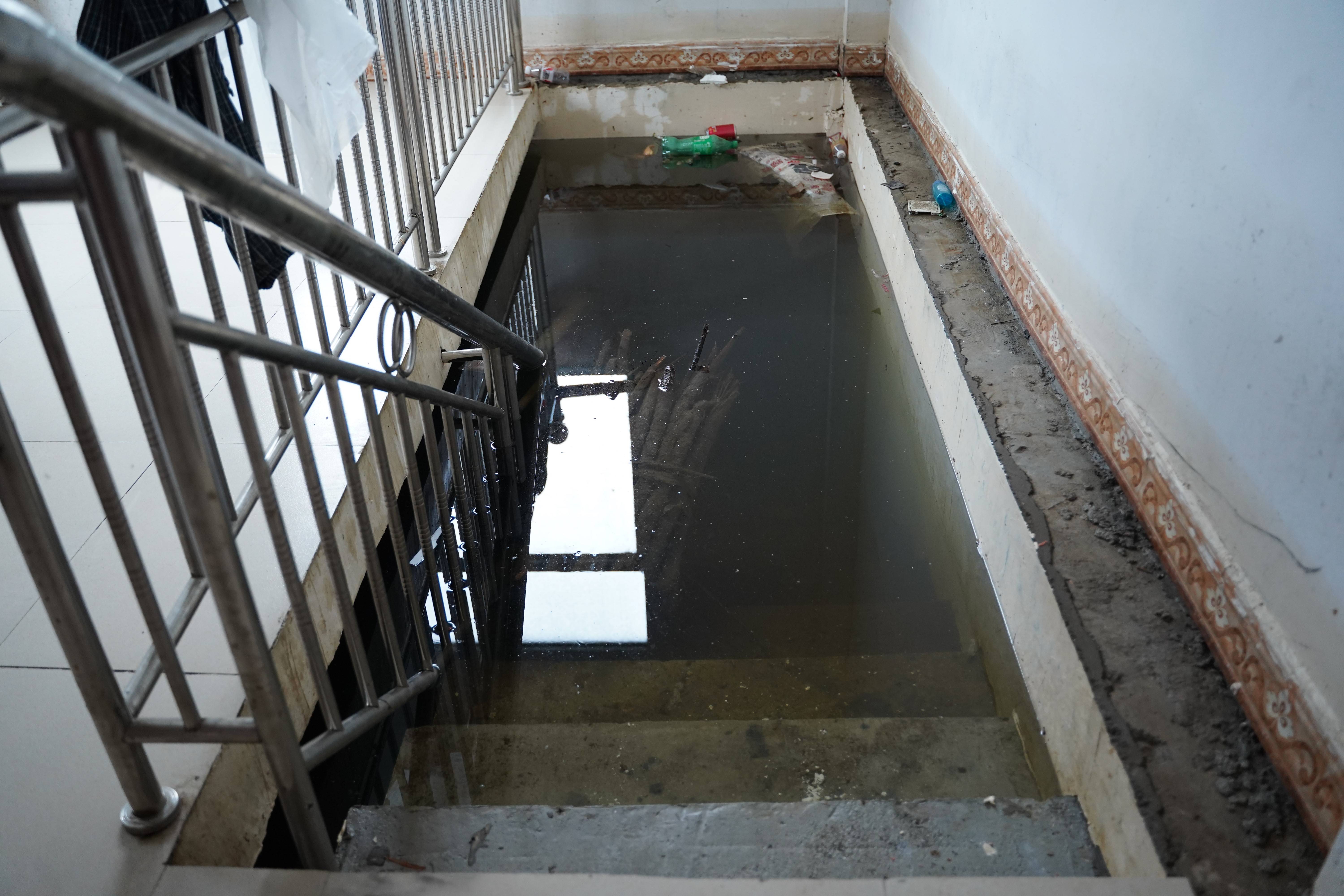 村镇导演追三个超强台风 拍下被遗忘的农民