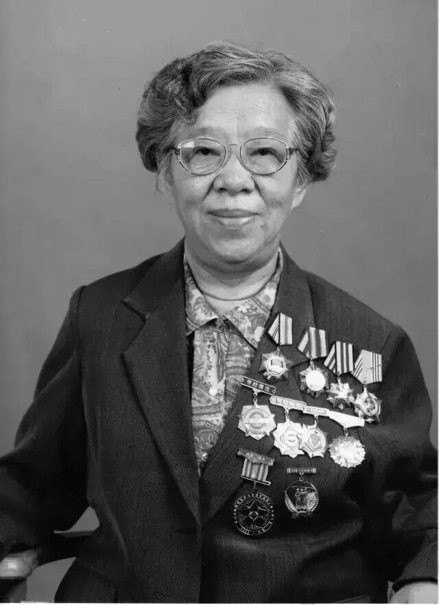 送别!她在上海逝世,享年102岁!出身名门世家,被誉为“人民海军居里夫人式女杰”