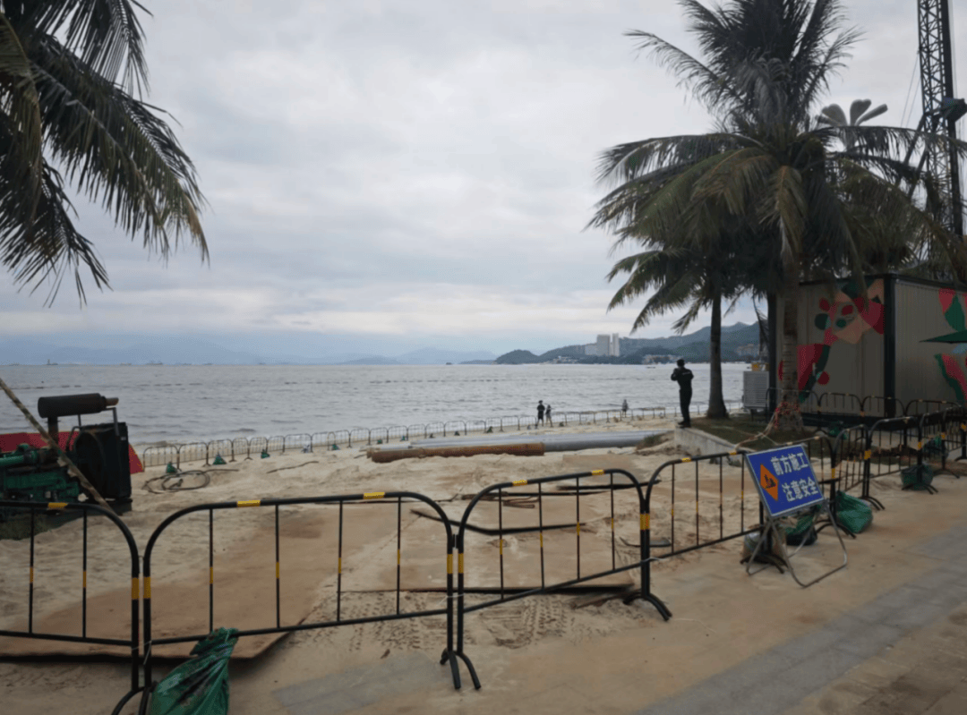 单价1.6万元买的海景房，如今二手房仅6000多元！开发商改造道路遭业主强烈反对：散步时景观视野将受明显影响