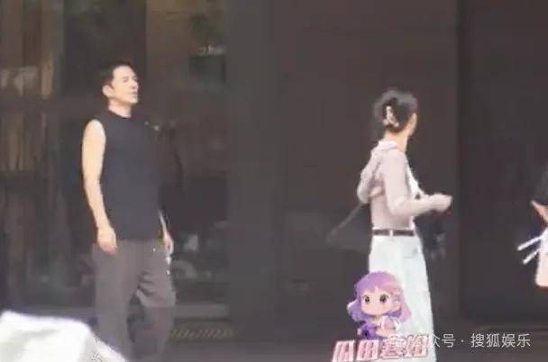又一对魔幻的圈内姐弟恋曝光！这组合有点太超前了......