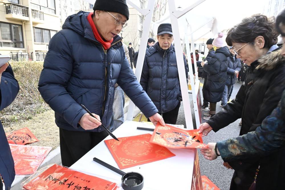 上海中心城区最大规模“原拆原建”小区回迁后首迎新春
