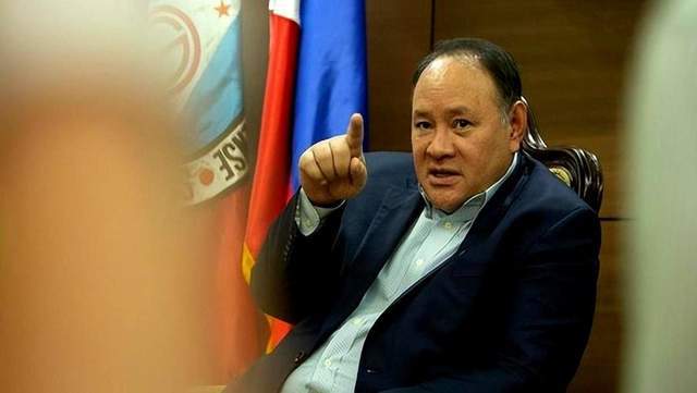 要么菲方换防长，要么我们收复岛礁