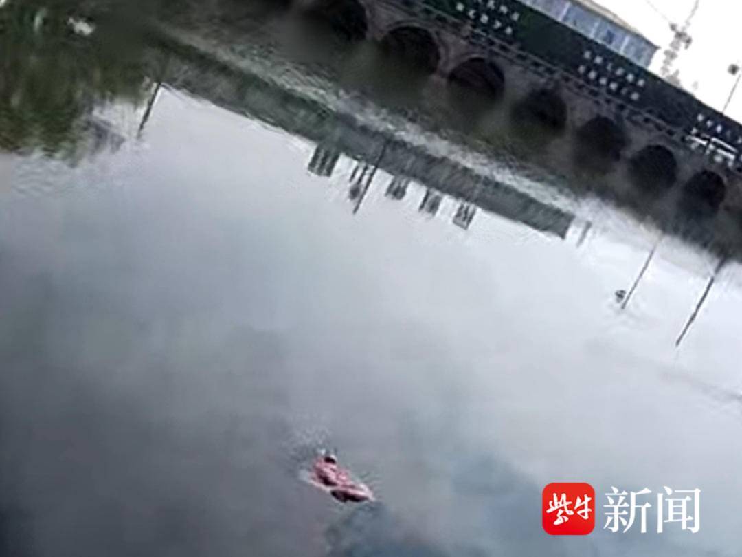 溺水后水面“躺平”近一小时！苏州女子靠冷静仰漂撑到警方救援